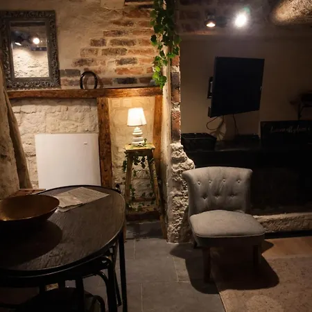 Suite Spa Romantique Avec Piscine Privee Chauffee Lejlighed